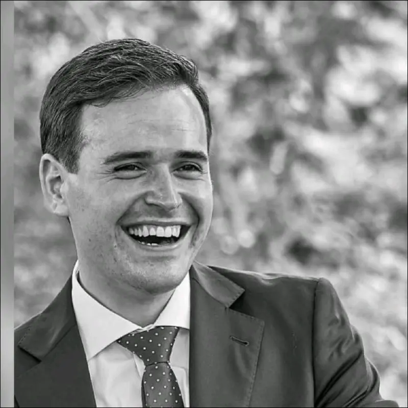 Mikel Zubimendi Larrañaga  